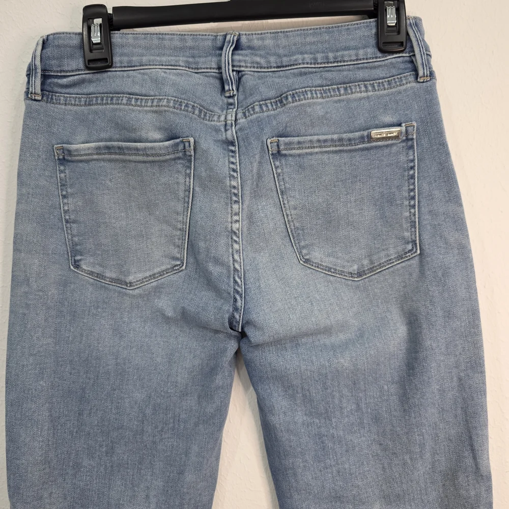 The Slim Crop Jeans Mid Rise - Picture 9 of 10